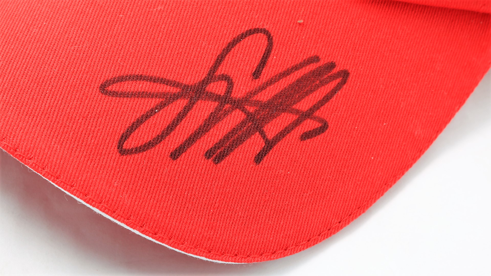 Cappellino Ferrari - Autografato da Raikkonen e Vettel - CharityStars