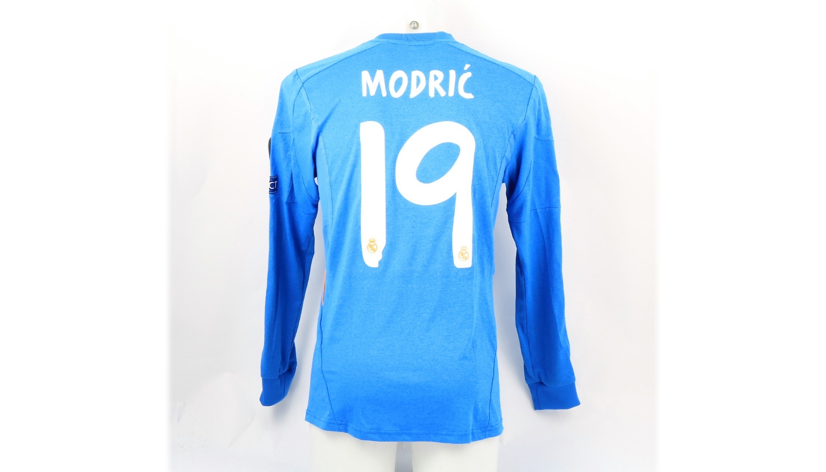 Luka Modrić Real Madrid Match Shirt, 2018/19 - CharityStars