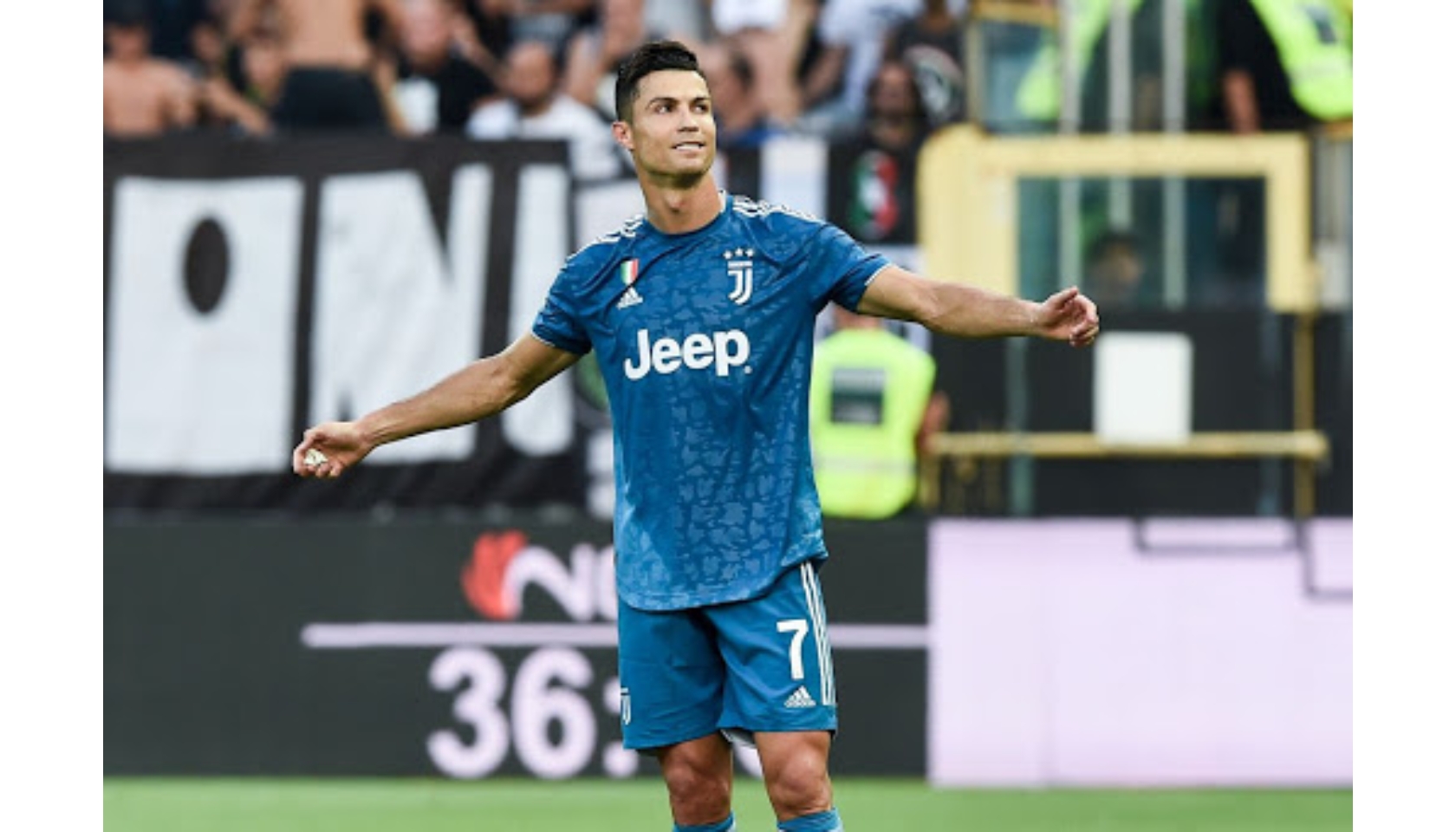 Ronaldo's Juventus Signed Match Shirt, Serie A 2019/20 - CharityStars