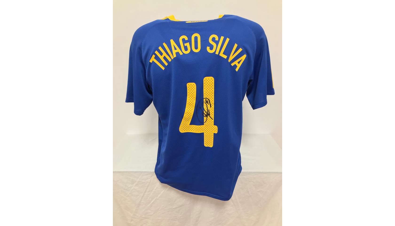 Thiago Silva match issued shirt, Paris Saint-Germain, Ligue 1 2013/2014 -  signed - CharityStars