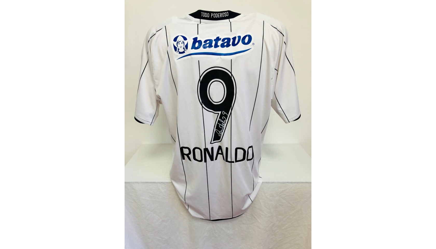 Ronaldo's Corinthians Signed Match Shirt, 2009/10 - CharityStars