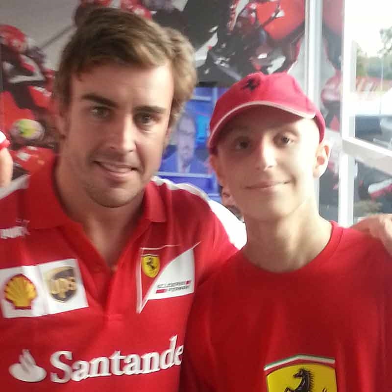 Felpa Ferrari firmata da Alonso - CharityStars