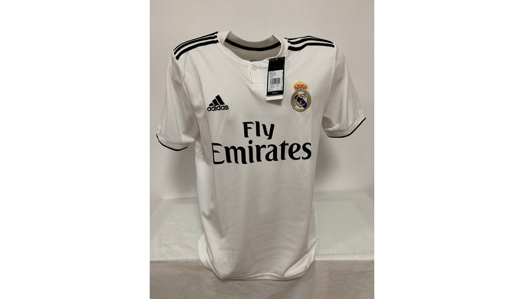 Modric's Official Real Madrid Signed Shirt, 2018/19 - CharityStars