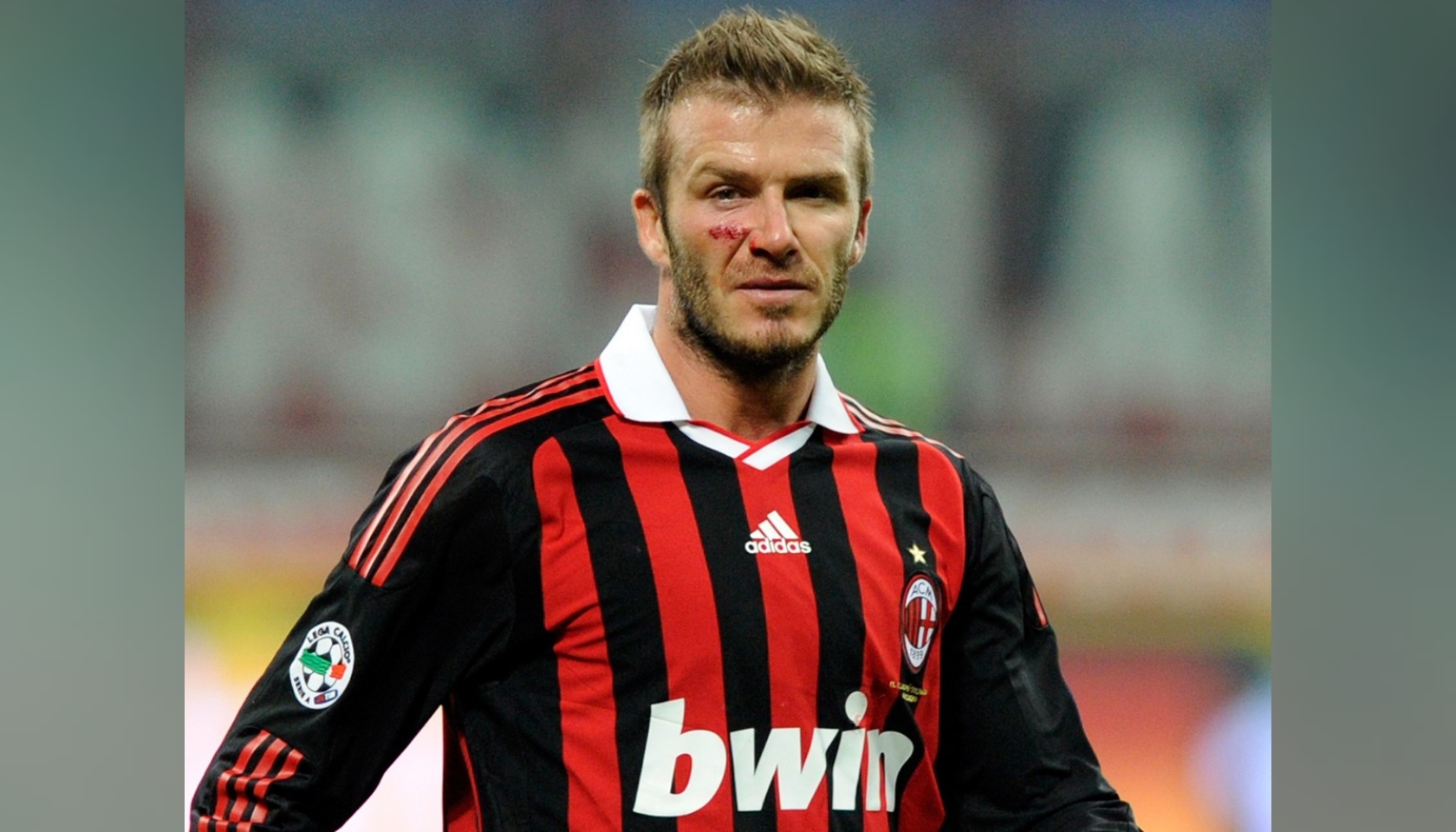 Beckham's AC Milan Match-Issue Shirt, Serie A 2008/09 - CharityStars