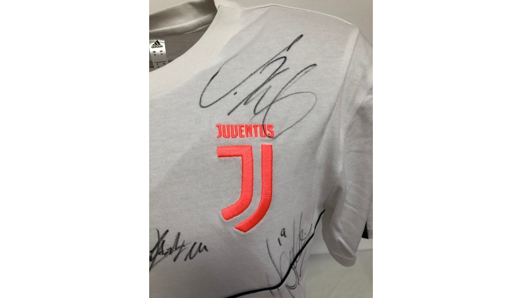 Perseo Trade Maglia Juventus 7 Maglietta Replica Campionato Serie A  2019/2020 PS 31585 (Medium) : .it: Sport e tempo libero