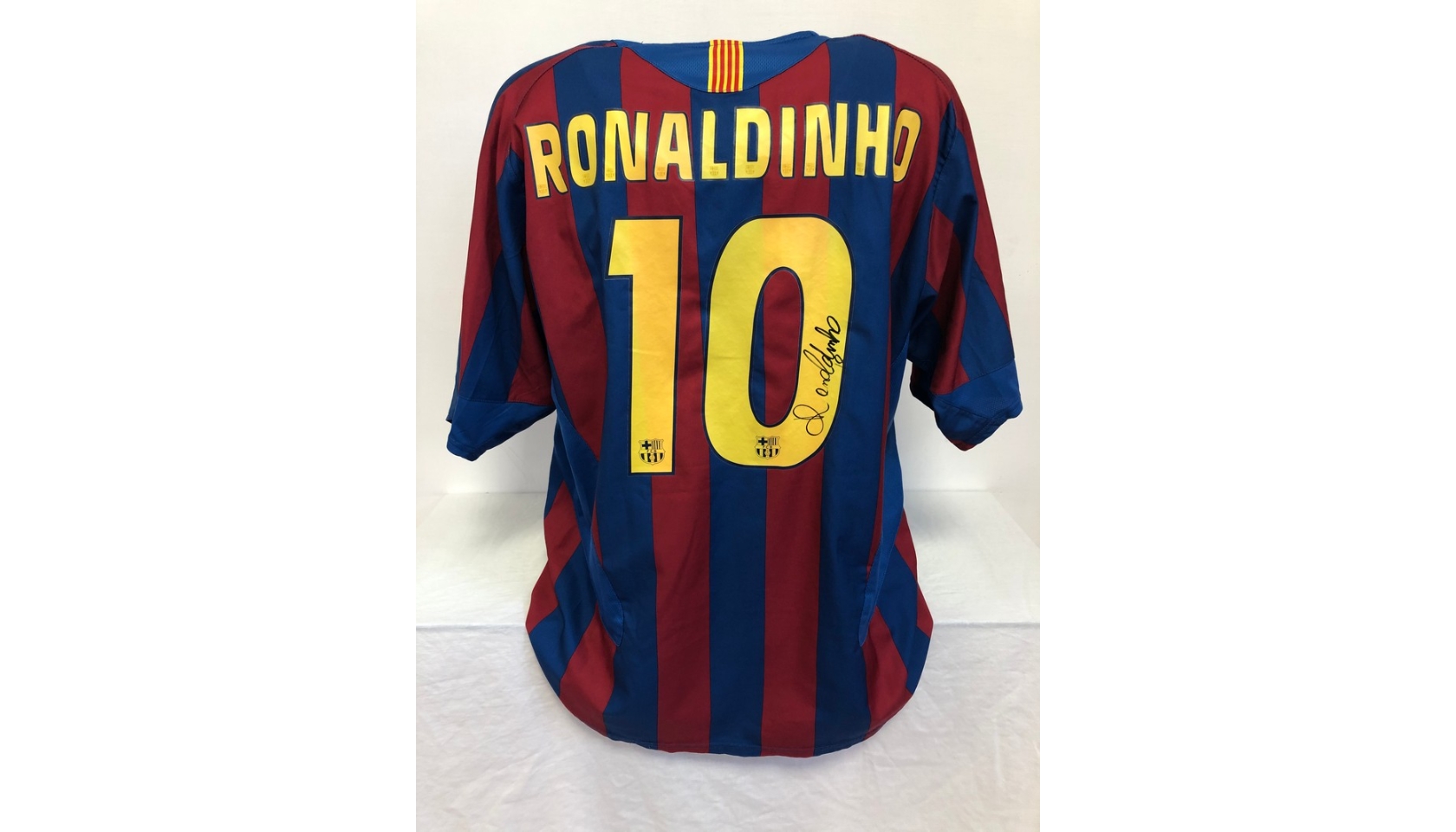 Ronaldinho Official Barcelona Shirt, 2005/06 - CharityStars