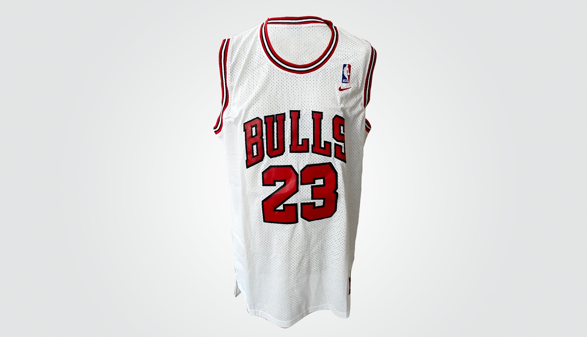 Official Jordan Chicago Bulls Jersey - Signed by Legends - CharityStars