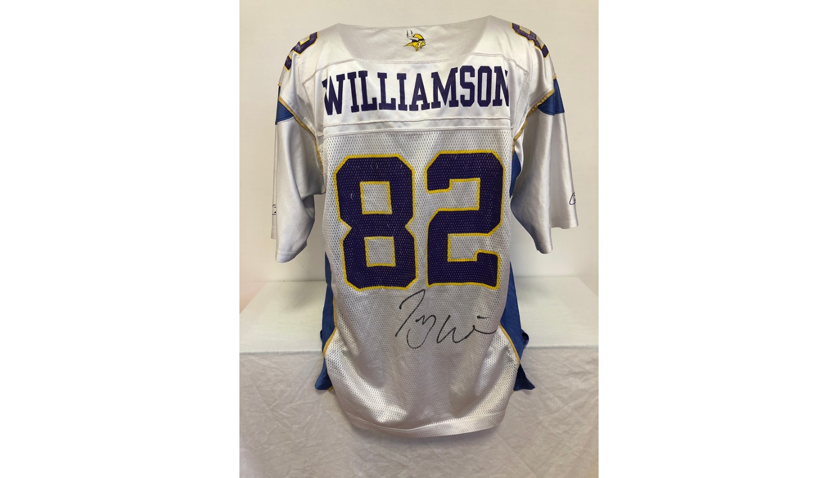 Williamson's Official Minnesota Vikings Signed Jersey, 2006 - CharityStars