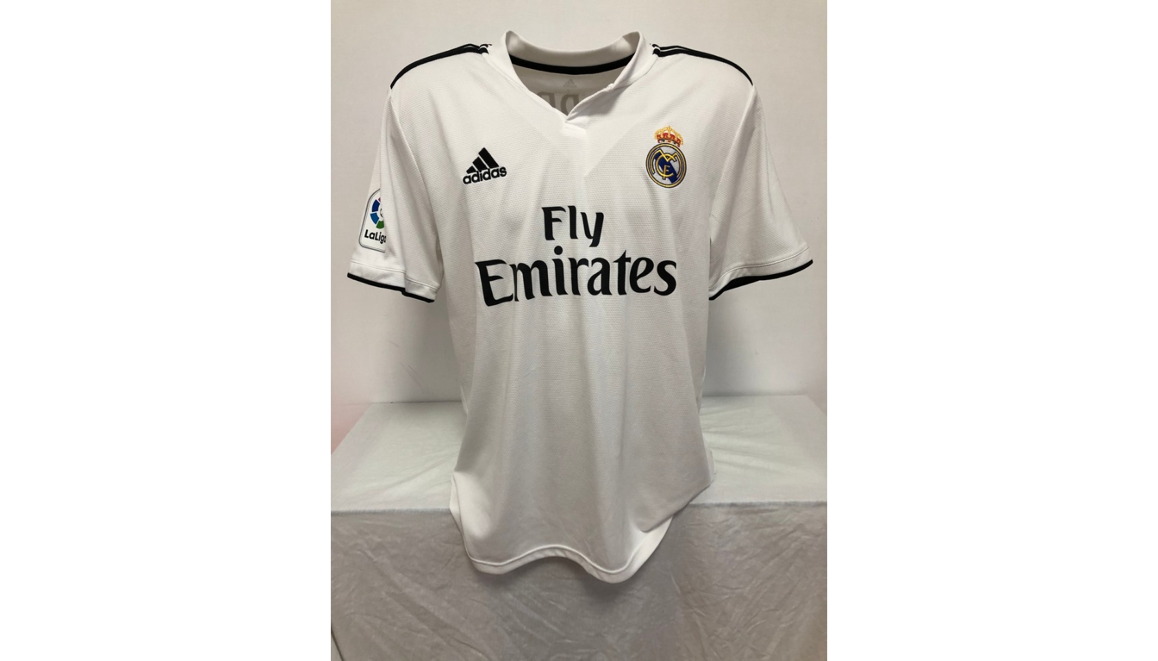 Luka Modric Signed Real Madrid Shirt - CharityStars