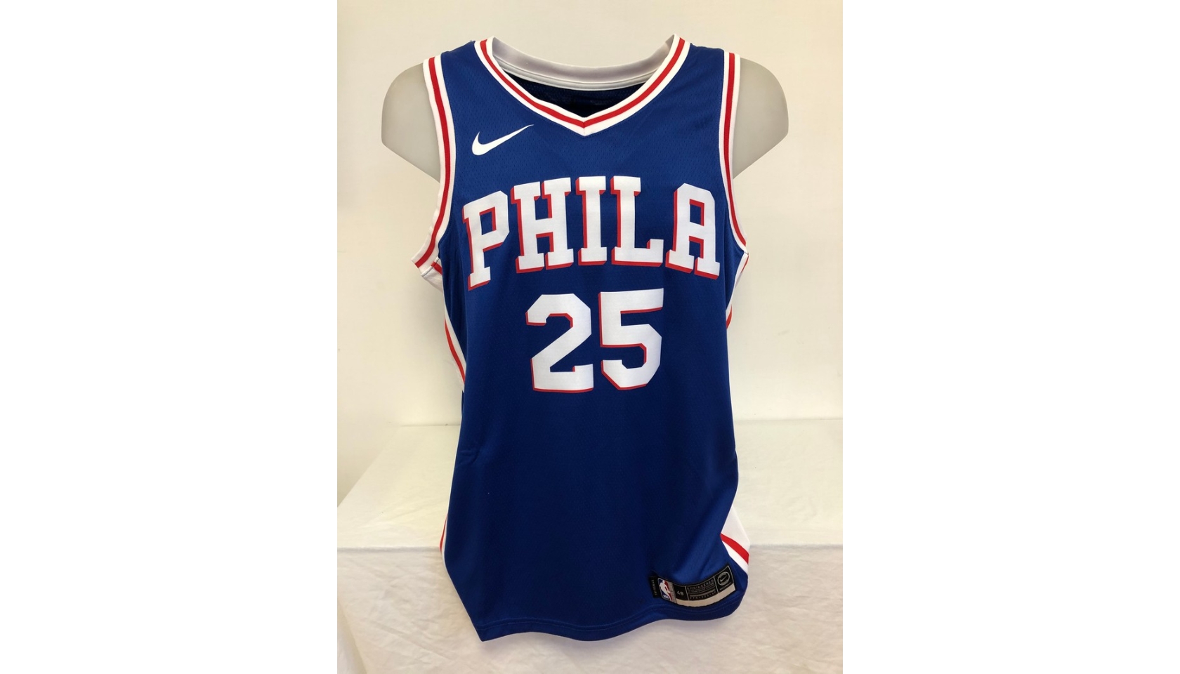 Simmons' Official Philadelphia 76ers Signed Jersey - CharityStars