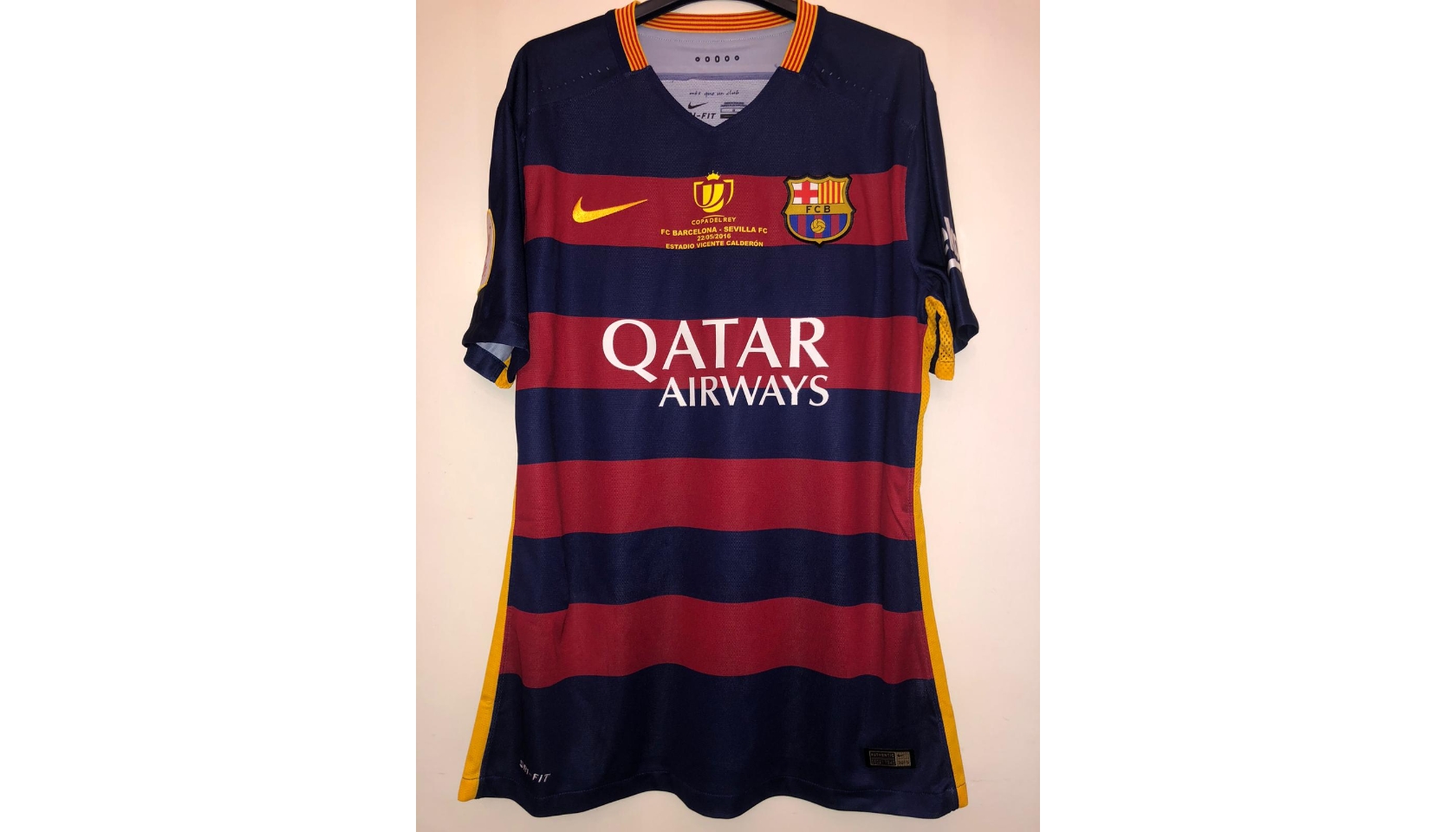 A Lionel Messi Game-Used & Unwashed #10 FC Barcelona Home Shirt. 2016 Copa  del Rey Final. FC Barcelona (2) – (0) Sevilla FC. Vicente Calderón. –  Memorabilia Expert