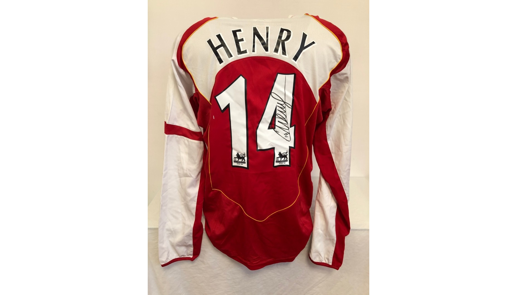 Henry 14 arsenal 06/07 home shirt - link in bio gunners fans! #henry  #thierryhenry #henry14 #arsena…