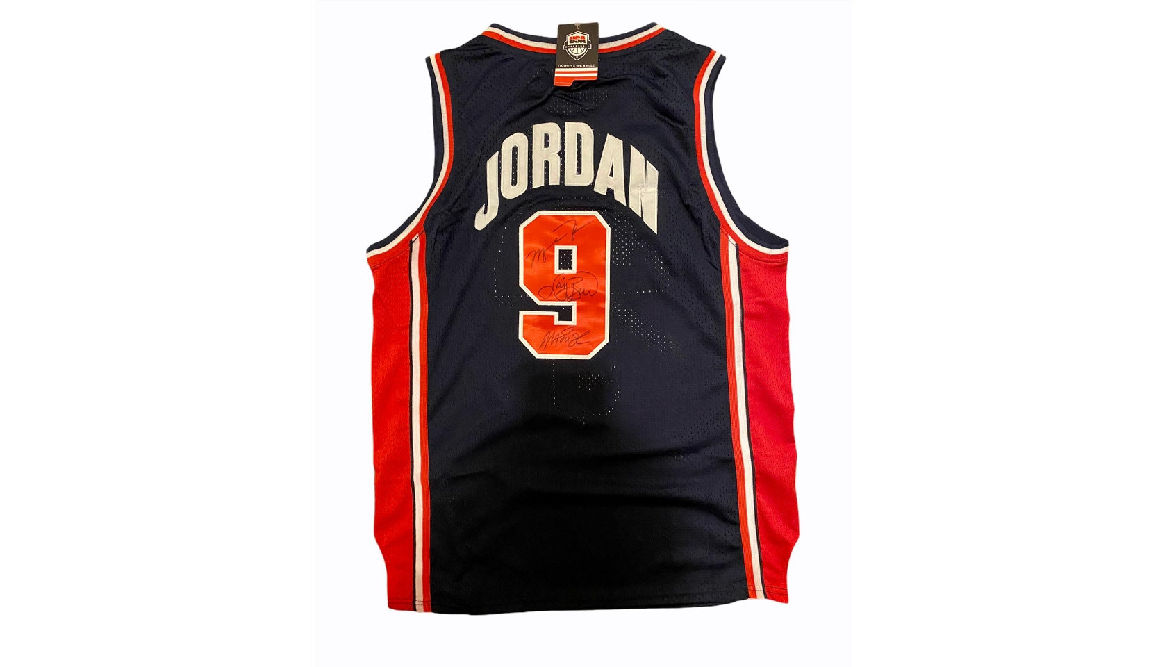 Michael Jordan's sweat-stained 1992 'Dream Team' jersey estimated to sell  for €550,000 at auction