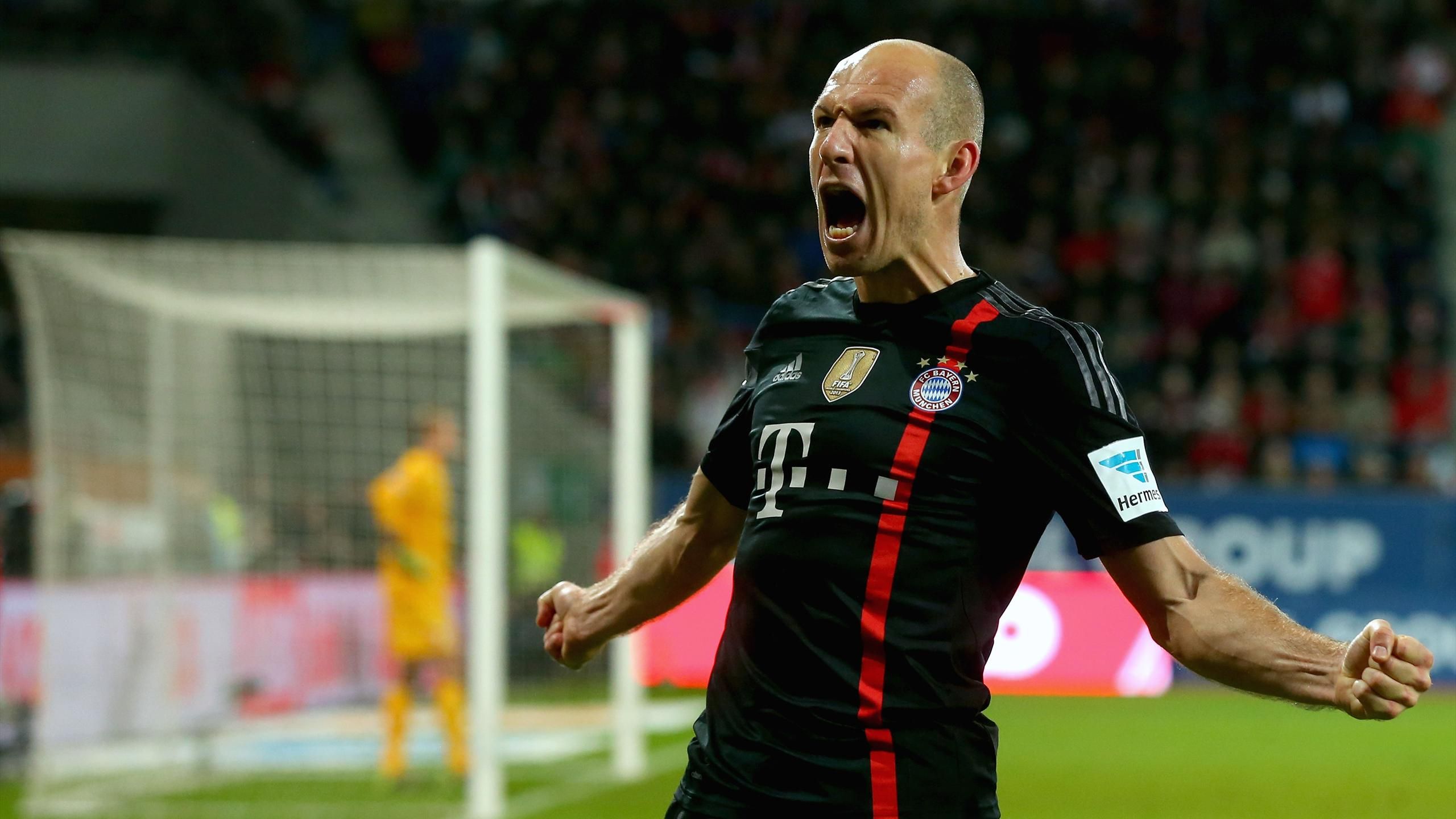 Robben's Official Munich Signed 2014/15 - CharityStars