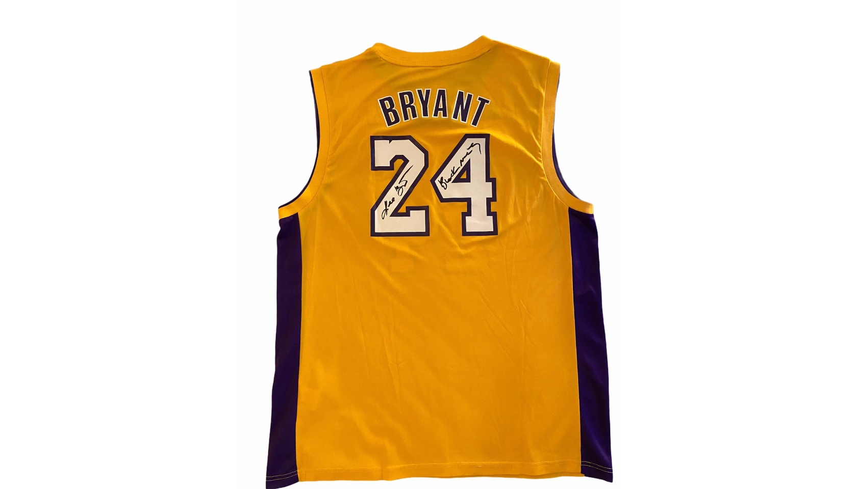 Kobe Bryant and Los Angeles Lakers 1999 Team Signed Game-Worn Jersey -  CharityStars
