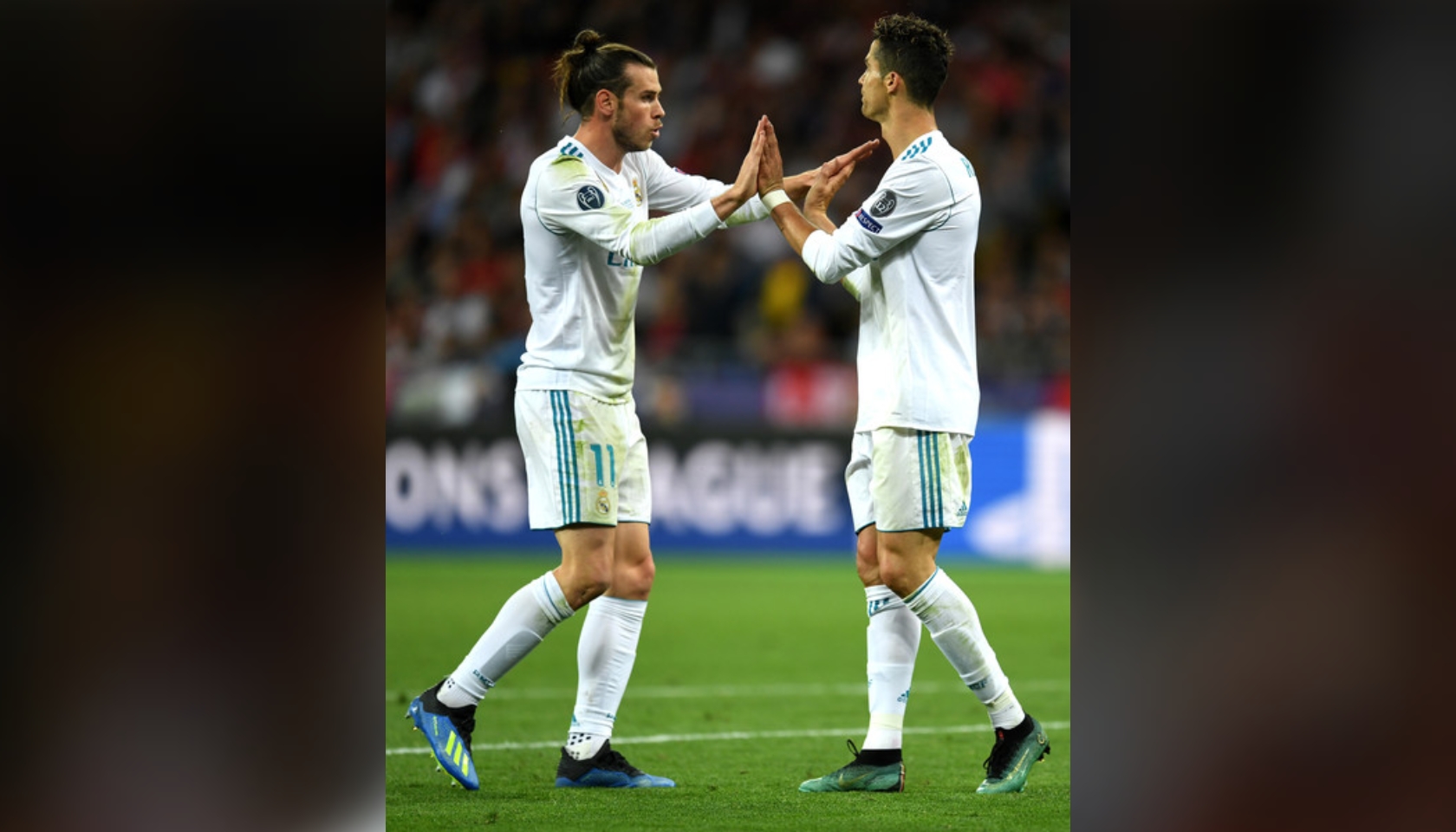 Official Real Madrid 2017/18 Shirt signed by Gareth Bale - CharityStars