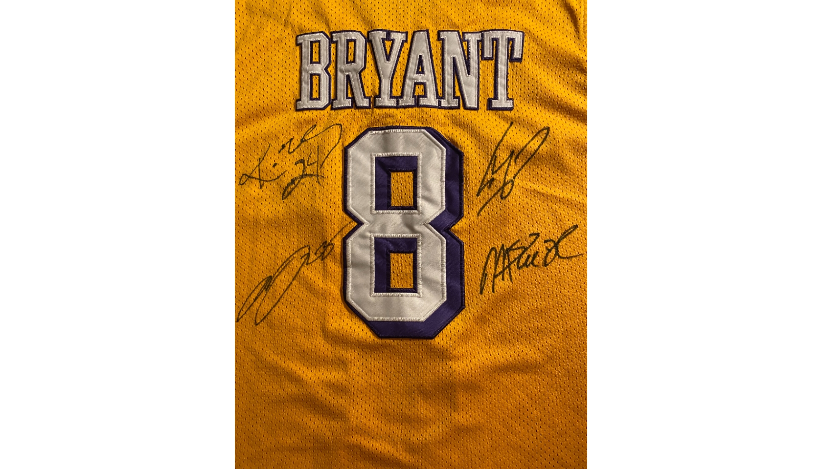 Kobe's Official LA Lakers Jersey, 1996/97 - Signed by the Players -  CharityStars