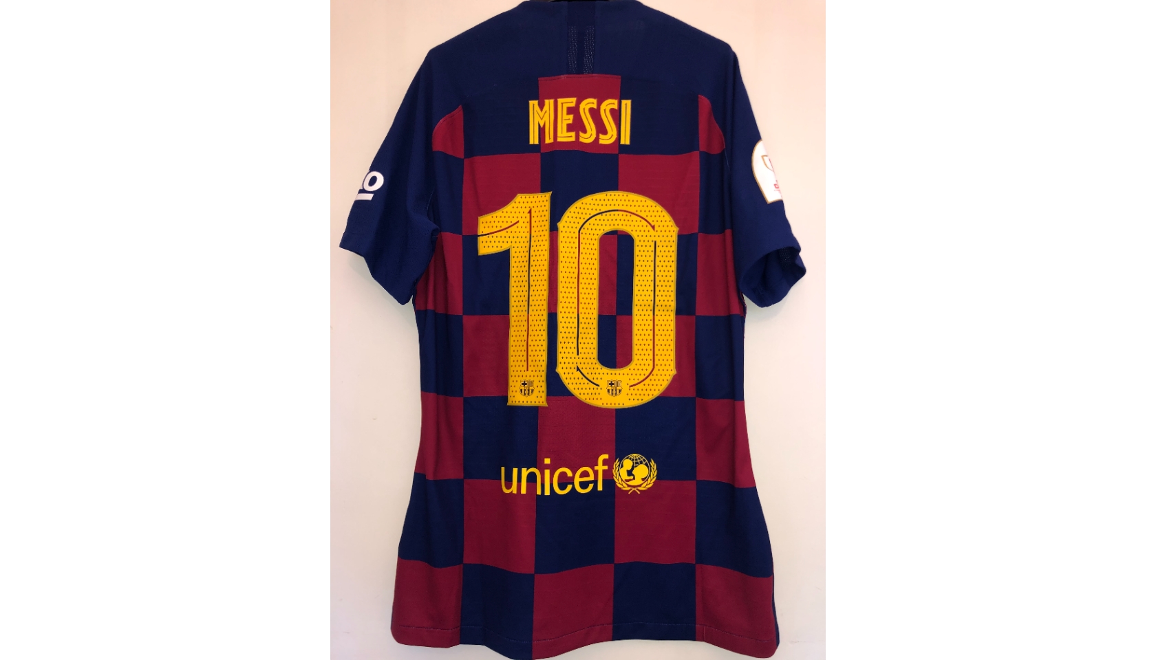 Lionel Messi's Barcelona Match-Worn 50th Gamper Trophy Shirt - CharityStars