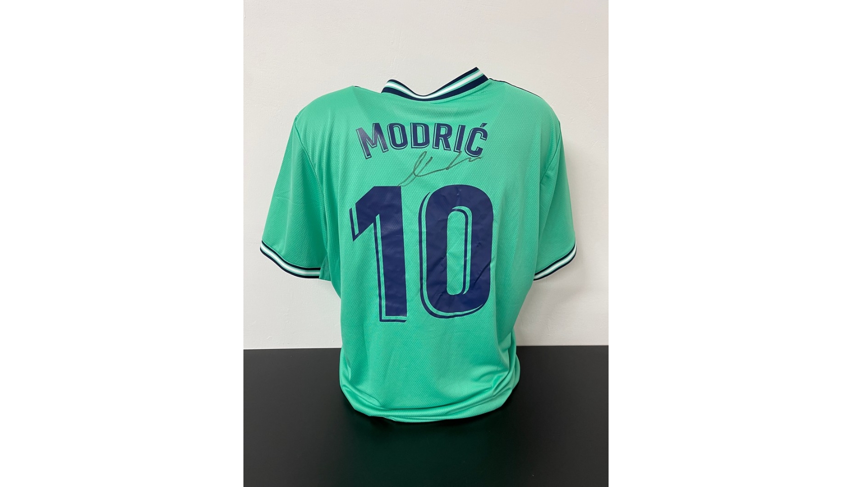 Modric's Official Real Madrid Signed Shirt, 2019/20 - CharityStars