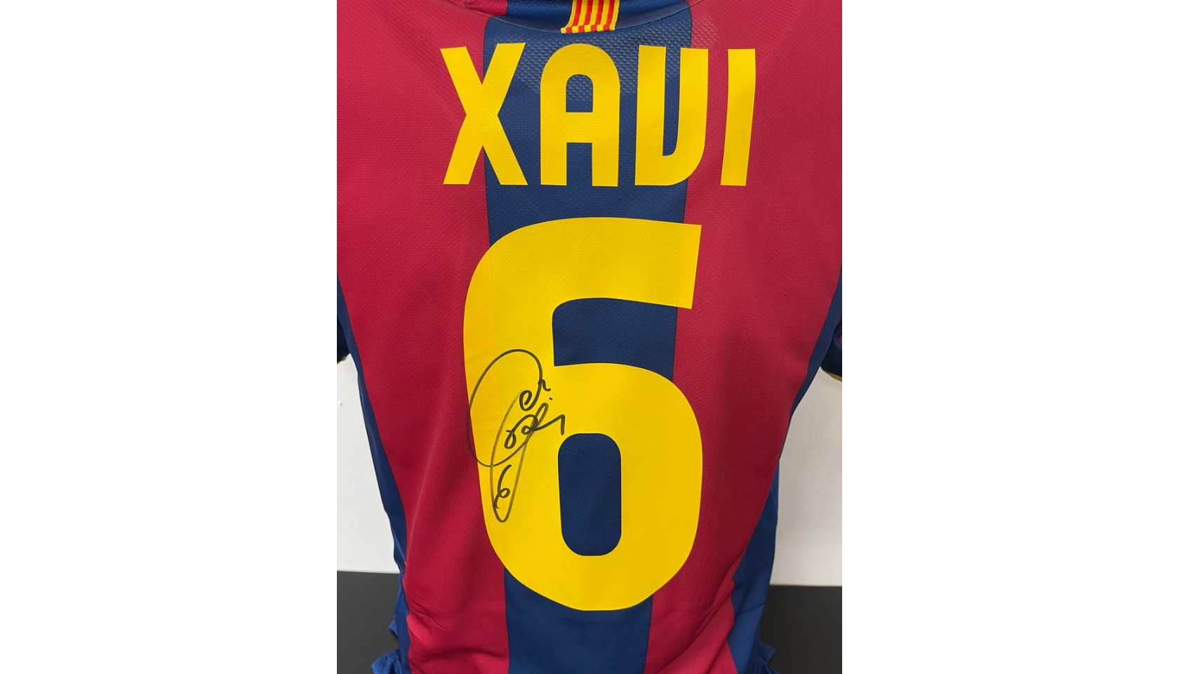 Xavi Official Barcelona Signed Shirt, 2012/13 - CharityStars