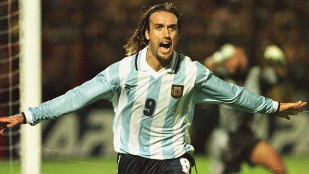 Batistuta's Official Argentina Signed Shirt, 1999/00 - CharityStars