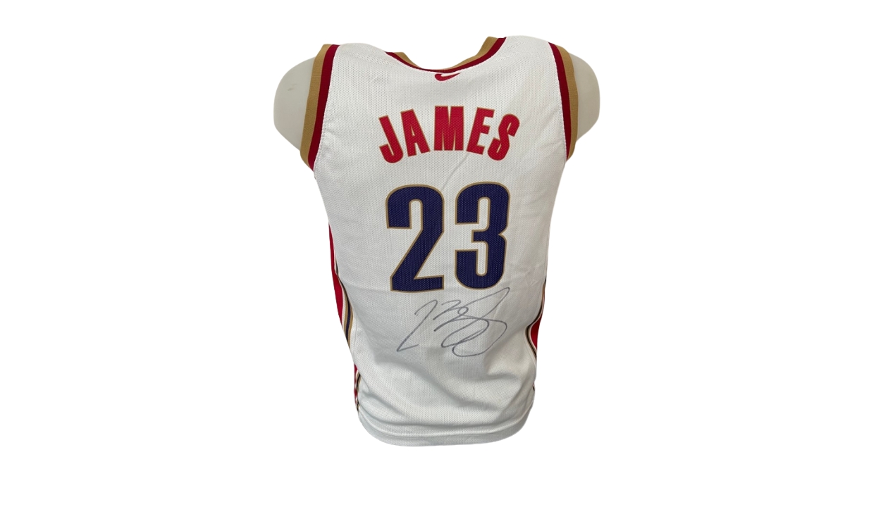 Official Lebron James' Cleveland Signed Jersey - CharityStars