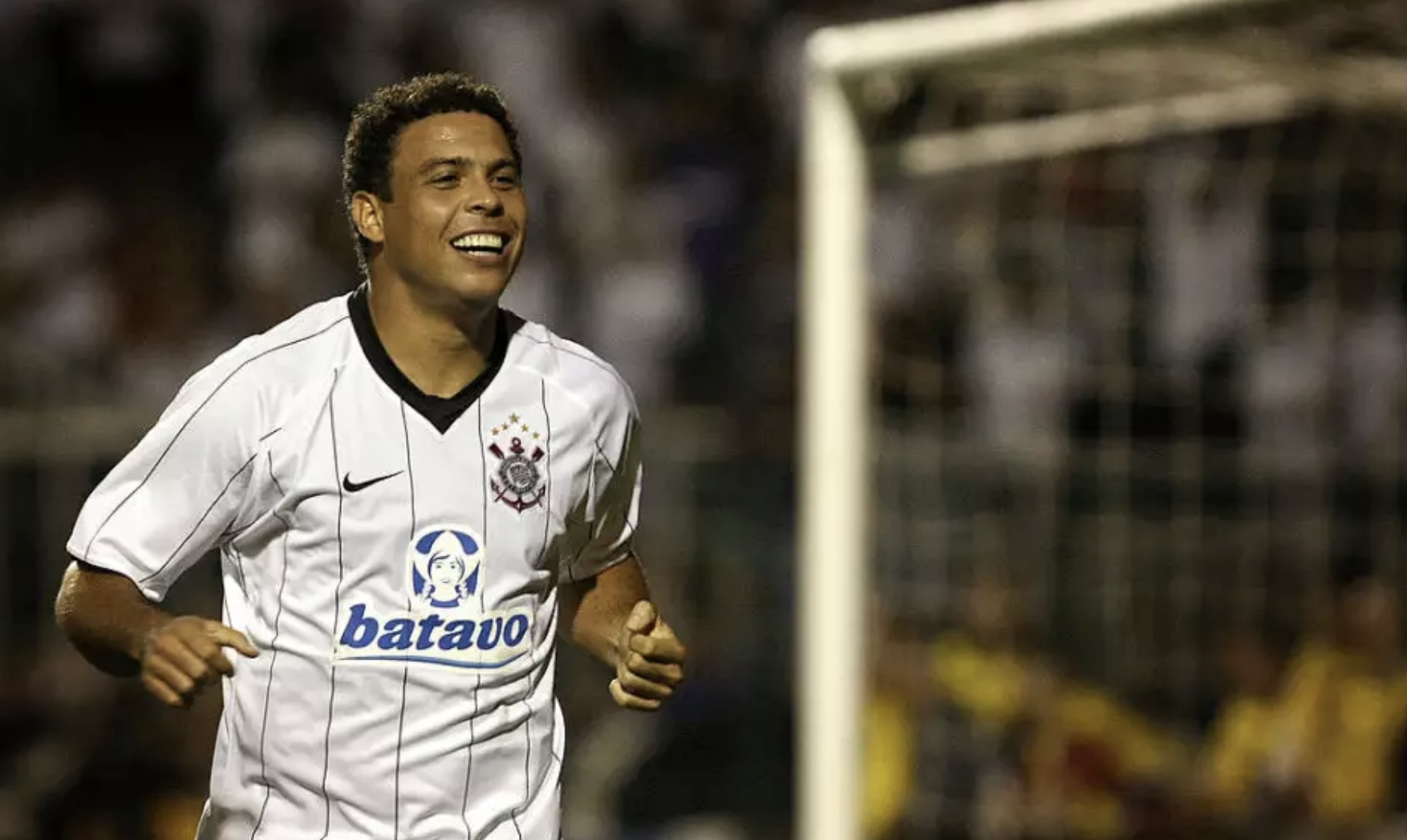 Ronaldo's Corinthians Worn Shirt, 2010 - Signed by the Squad - CharityStars