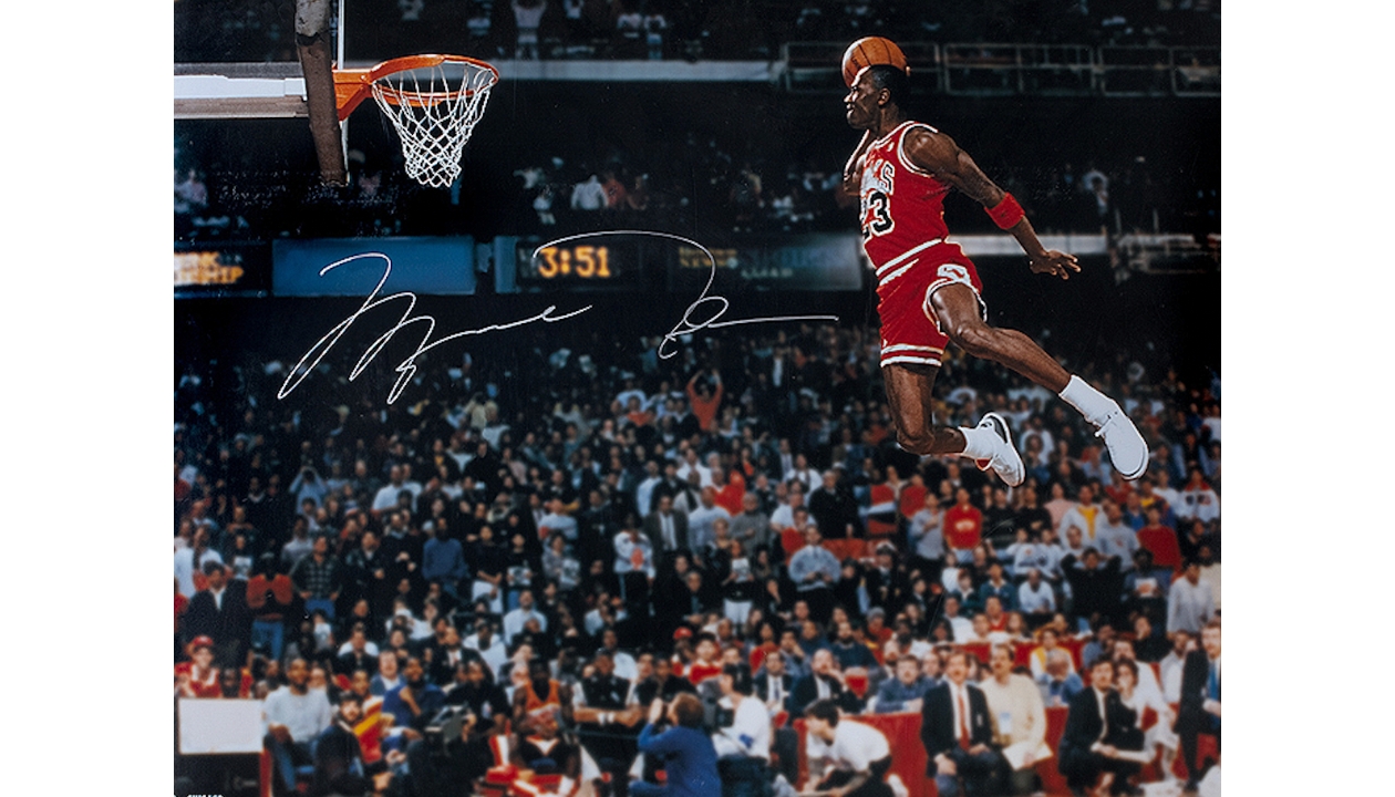Michael Jordan Signed Chicago Bulls Photo: Legendary Slam Dunk -  CharityStars