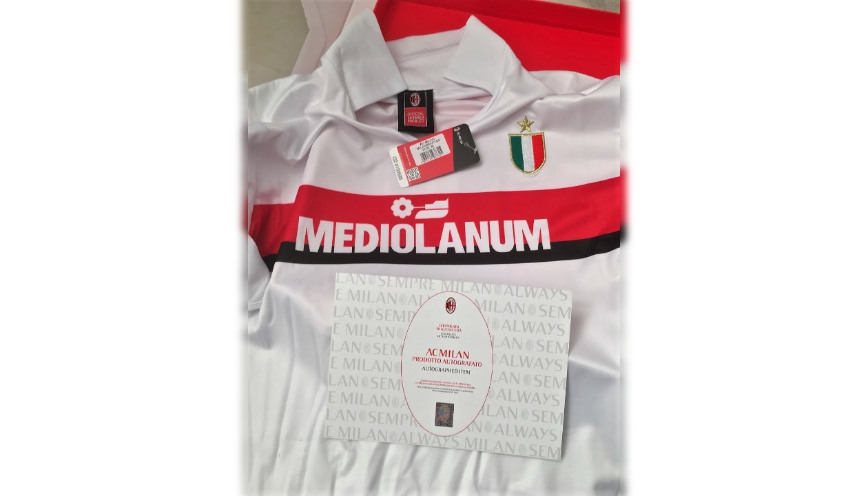 Gullit's AC Milan Signed Match Shirt, 1989/90 - CharityStars