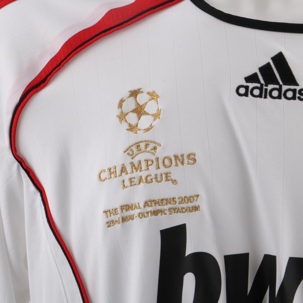 Sold At Auction: Kaka Signed AC Milan 2007 Champions League, 59% OFF