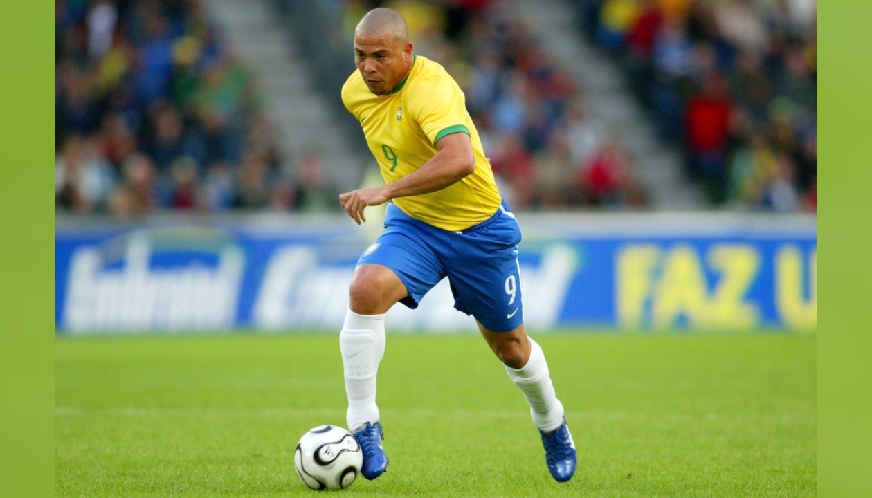 Brazil National Team Shirt Signed By Pele and Ronaldo Nazario - CharityStars