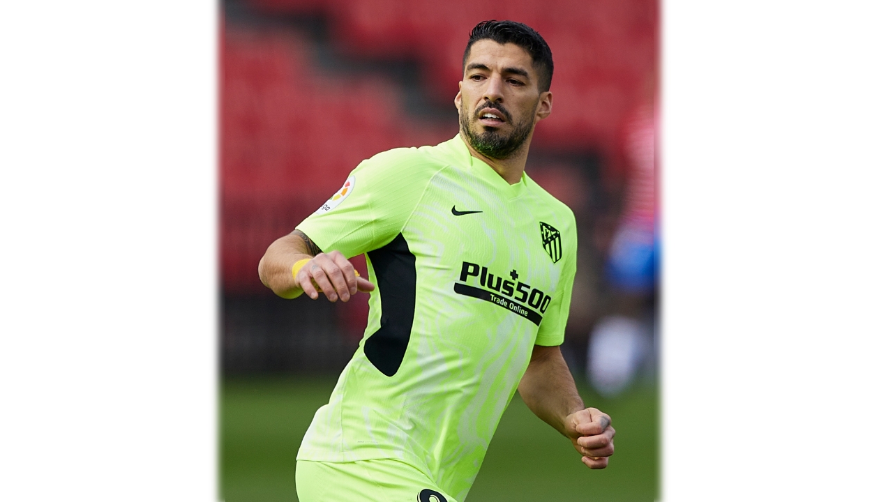 Suarez's Barcelona Match-Issued Shirt, Supercopa de España 2020 -  CharityStars