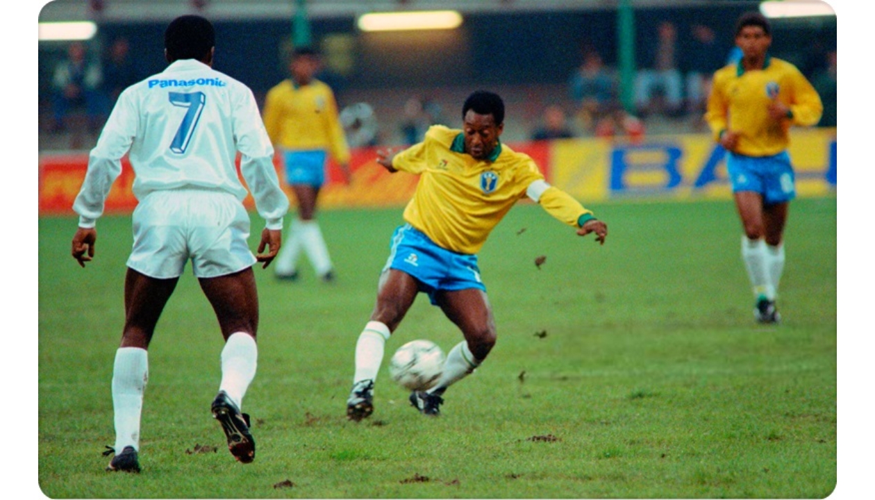 Pele Back Signed Brazil Retro Home Jersey