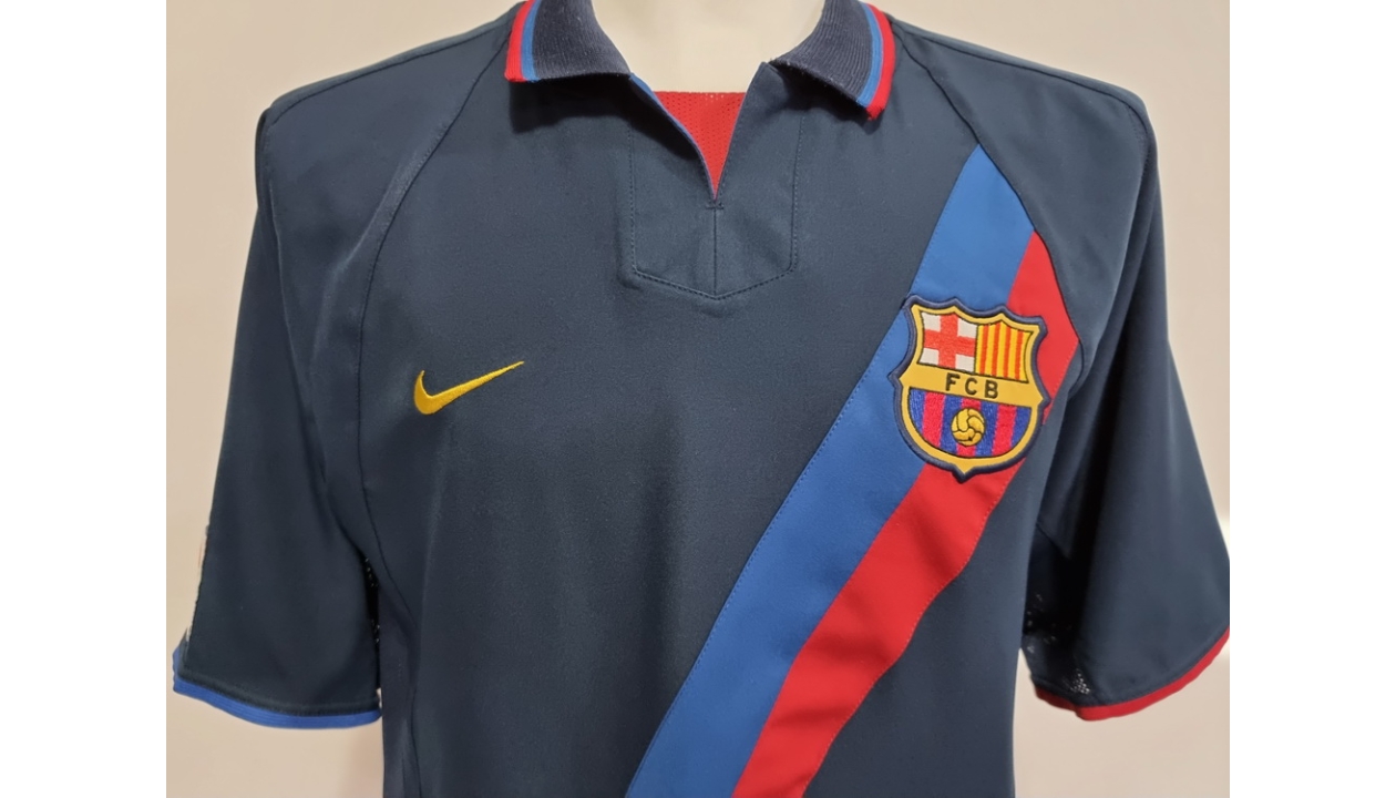 Ronaldinho Official Barcelona Shirt, 2005/06 - CharityStars