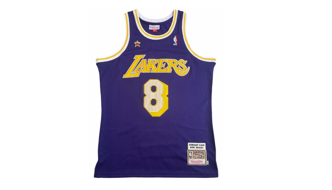 Kobe Bryant Lakers Jersey with Digital Autograph - CharityStars