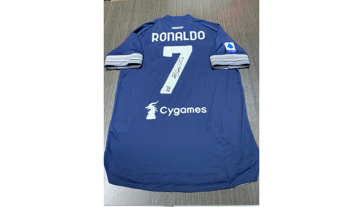 Cristiano Ronaldo Signed Juventus Jersey - CCSmemorabilia