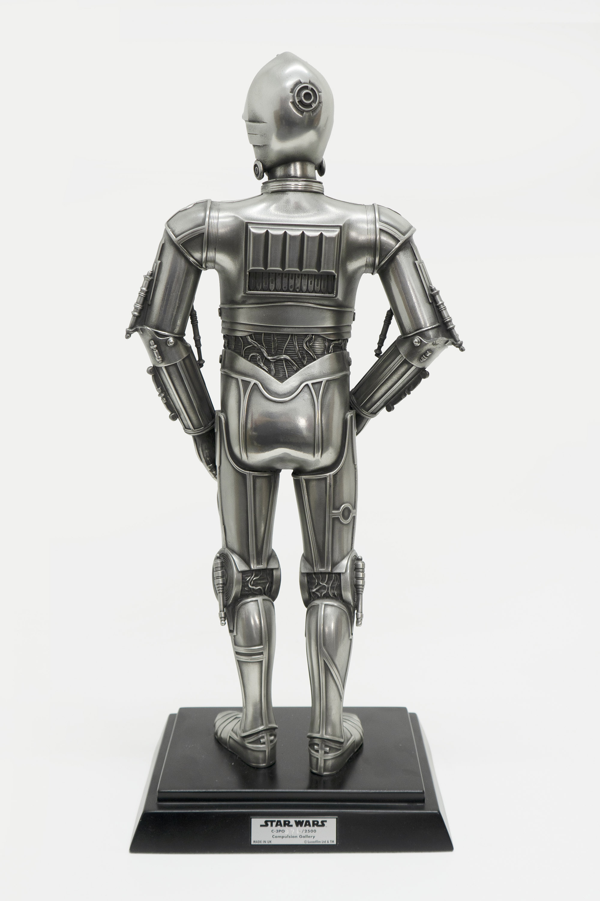 https://cdn.charitystars.com/data/products/60933/14-pend-C3PO-rear2000px.jpg