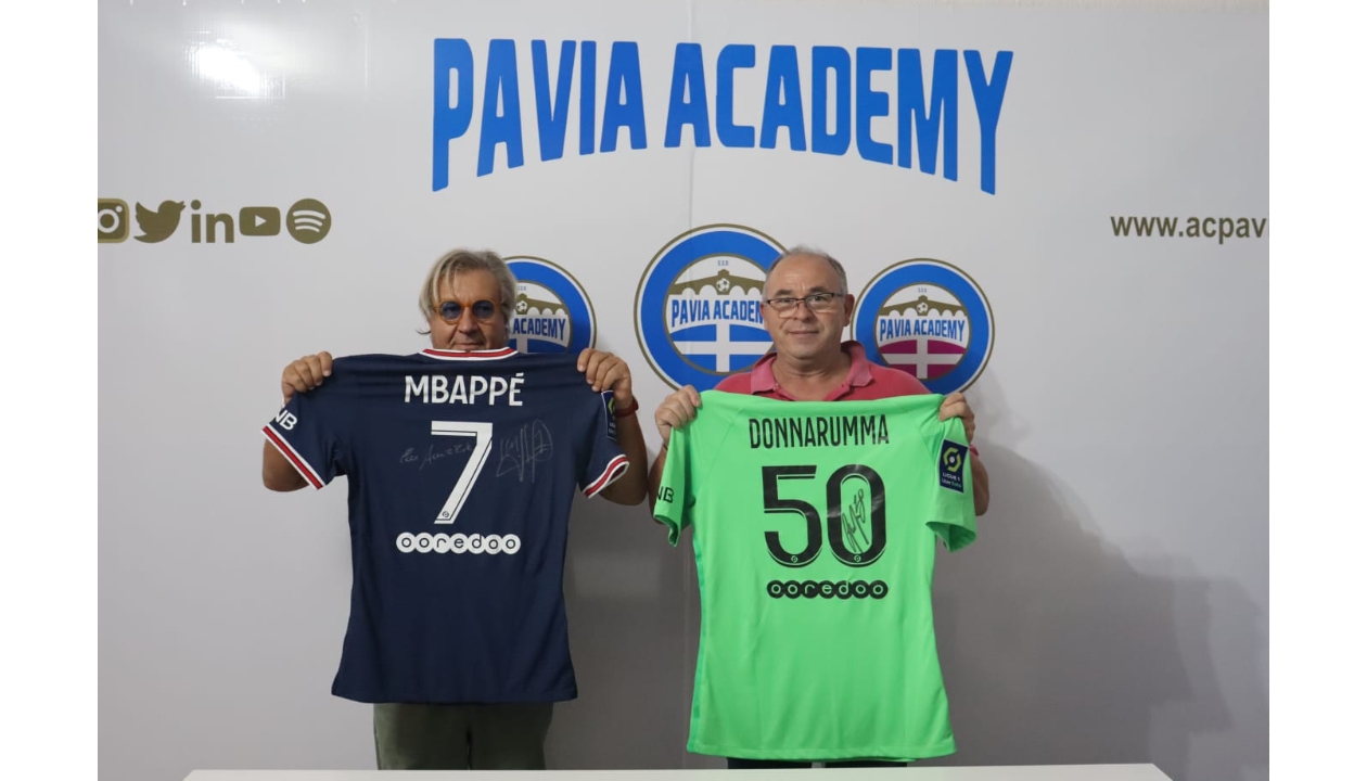 Hakimi's PSG Match Shirt, 2022/23 - CharityStars