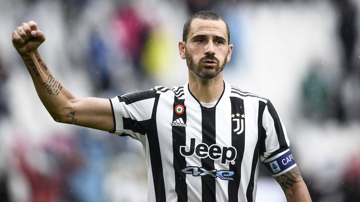 Maglia Ufficiale Bonucci Juventus 2021 22 Autografata Charitystars