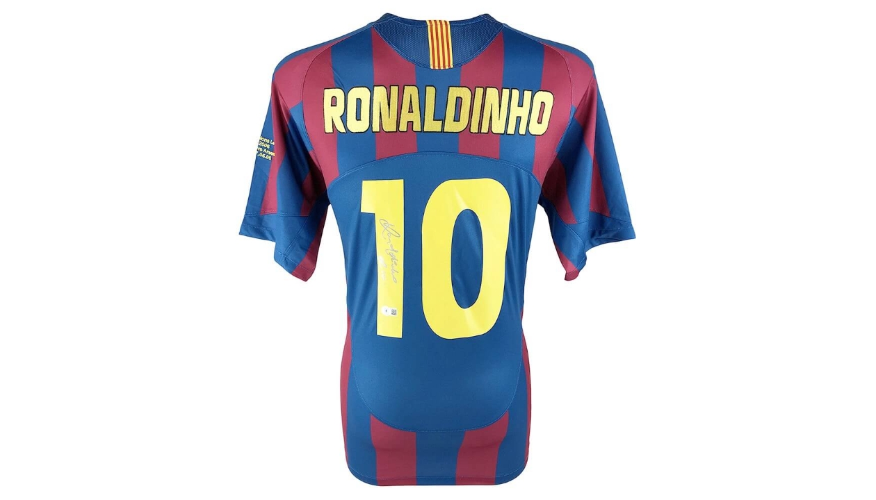 Ronaldinho Signed FC Barcelona Jersey. Autographs Jerseys, Lot #43262