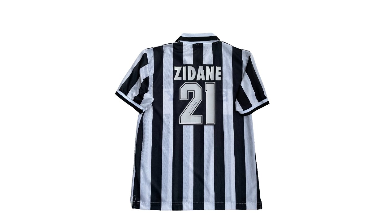 Zinedine Zidane 1996/1997 Juventus Retro Shirt Sticker for Sale by  ArtForAllAges