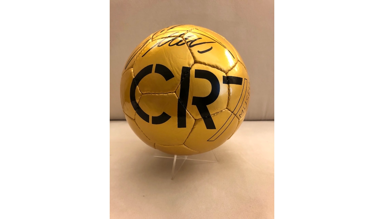 Cristiano Ronaldo signed football white museum CR7 Autograph