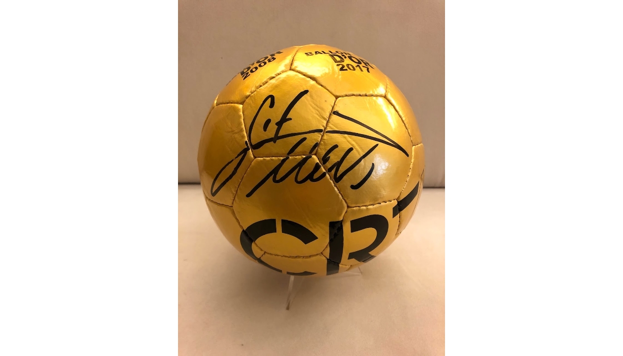 Cristiano Ronaldo signed football white museum CR7 Autograph