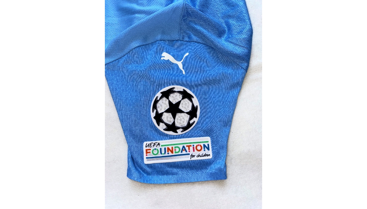 Julián Álvarez's Manchester City 2022/23 Signed Shirt - CharityStars