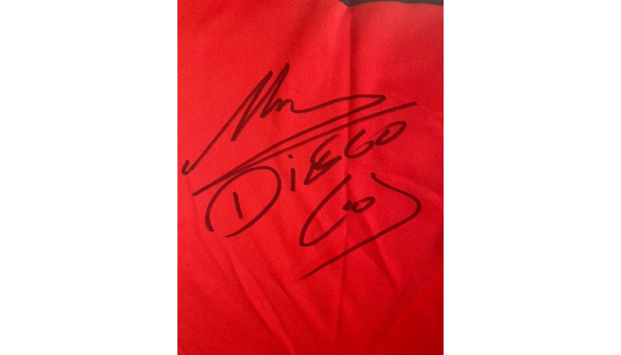 Designium Messi Tibute to Diego Maradona Newell's Old Boys Signed Rare T Shirt, Adult Unisex, Size: 2XL, White