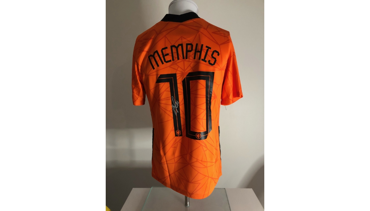 Memphis Depay Signed Netherlands Photo - Celebration Autograph