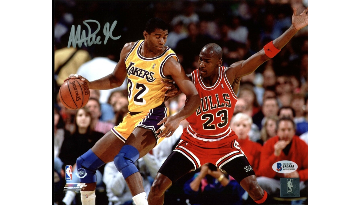 Lakers Magic Johnson Signed 8X10 Spotlight Photo w/ Michael Jordan