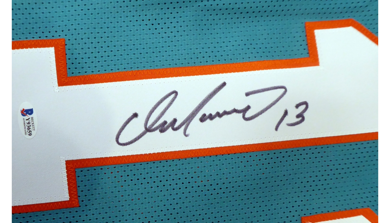 Dan Marino Signed Jersey - CharityStars