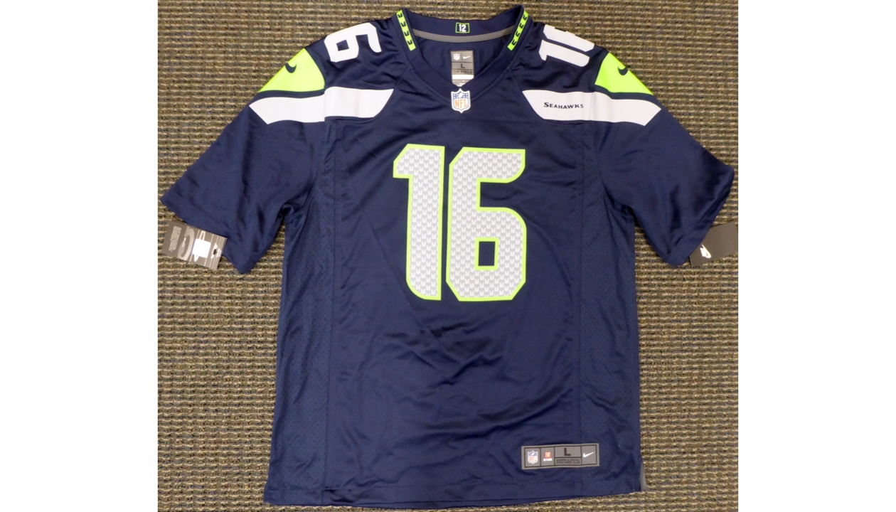 Tyler Lockett Signed Seattle Seahawks Custom Jersey (JSA Witness COA)