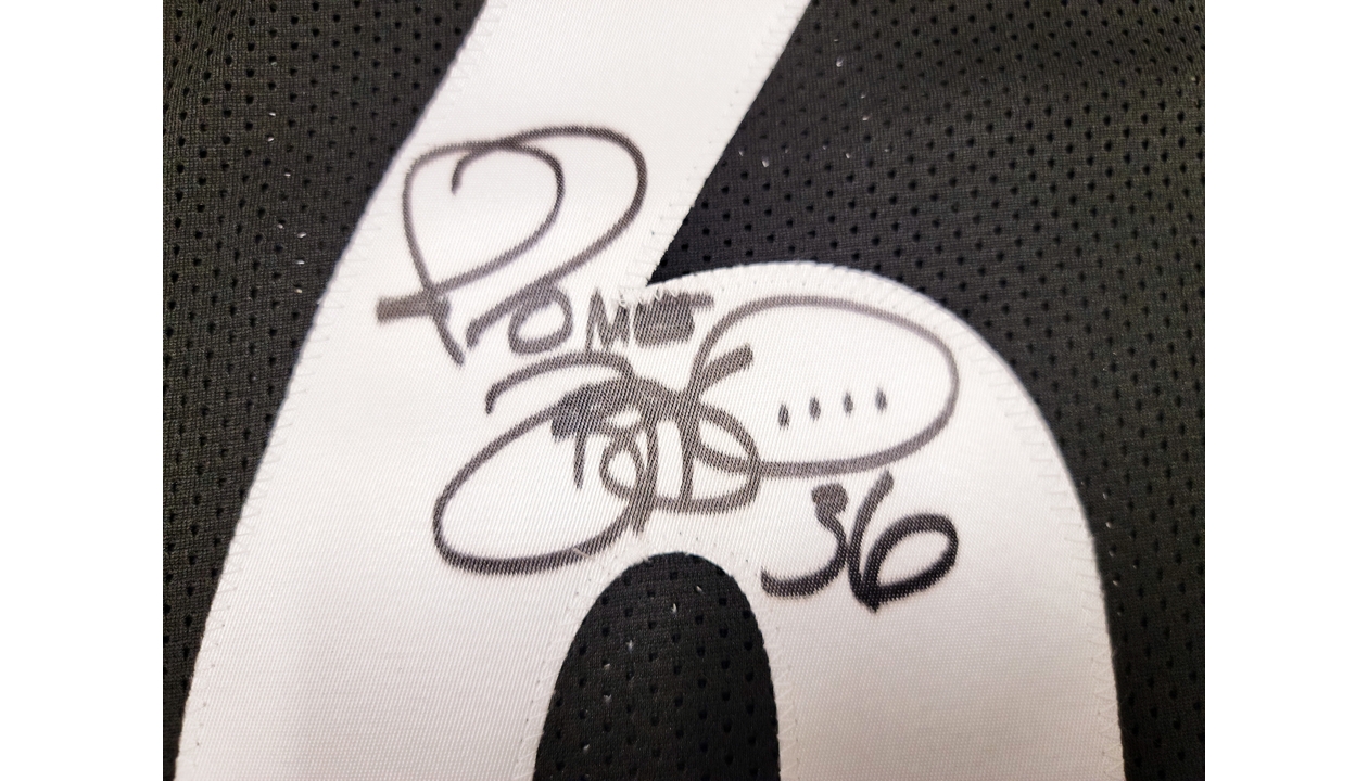 Jerome Bettis Signed Jersey - CharityStars